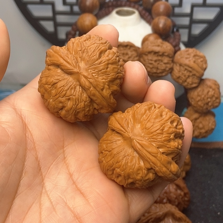 文玩核桃把件元宝