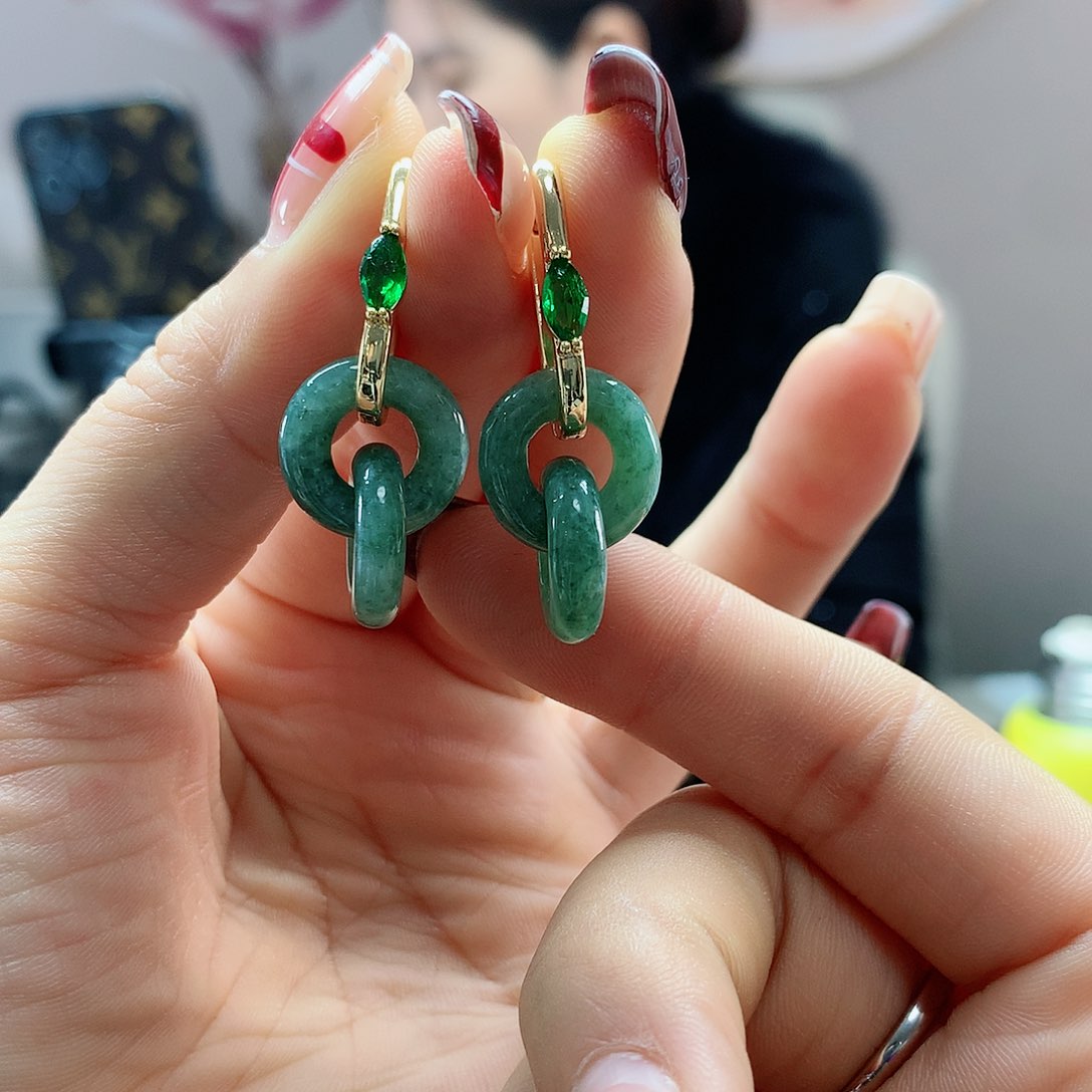 【闪购商品】翡翠耳饰未镶嵌，