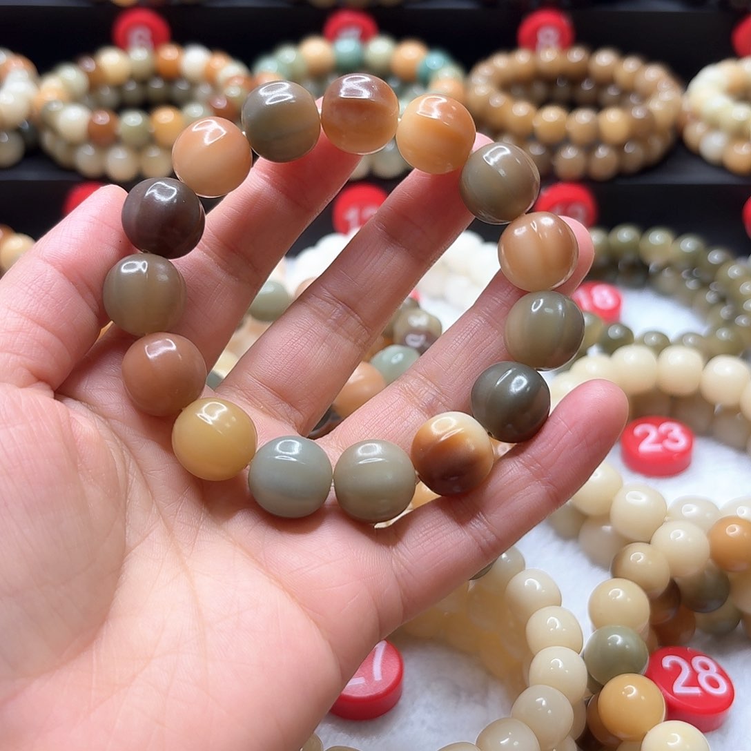 菩提根/象牙果吊坠鲨鱼背