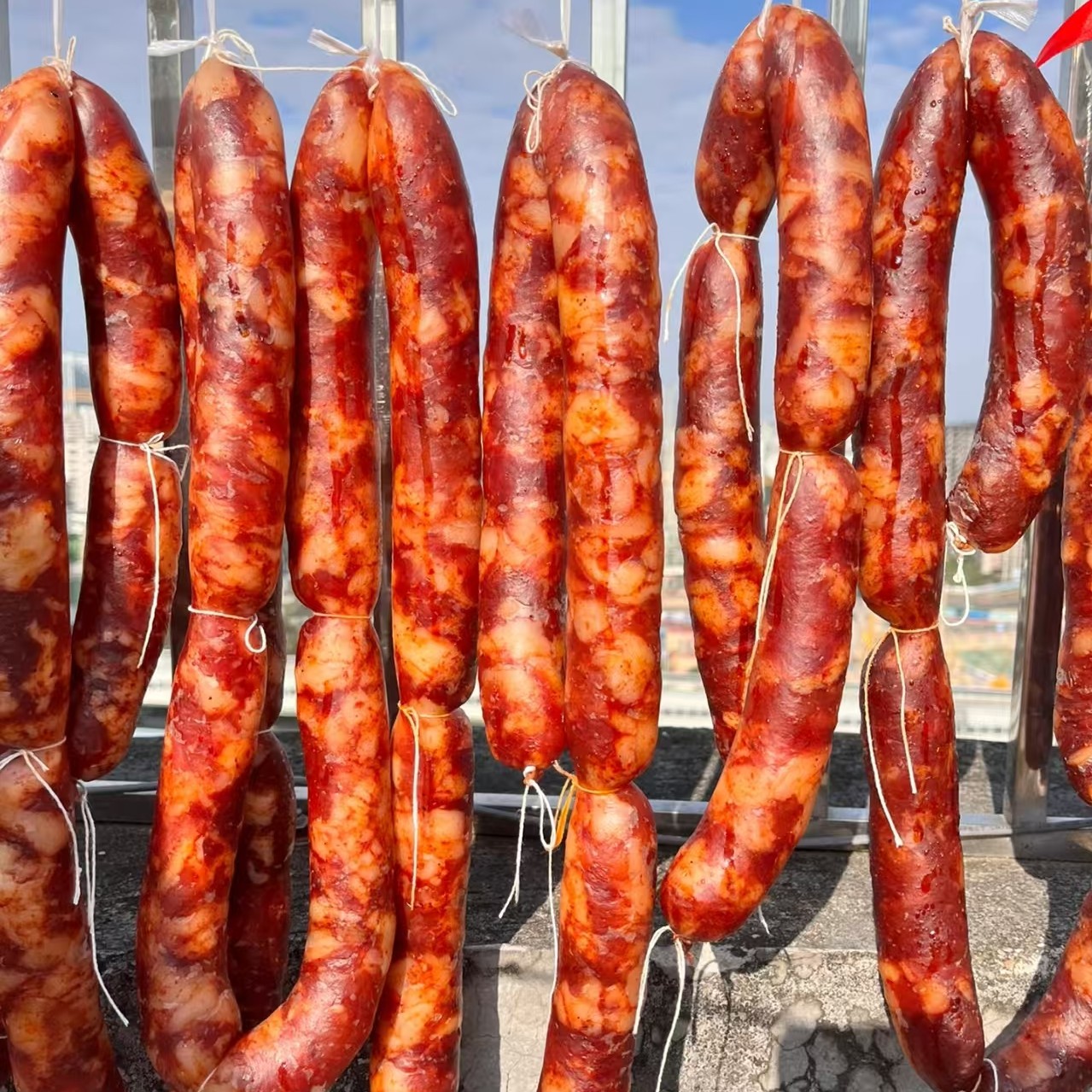 云南特产 宣威麻辣香肠  腊肠  猪肠子肉