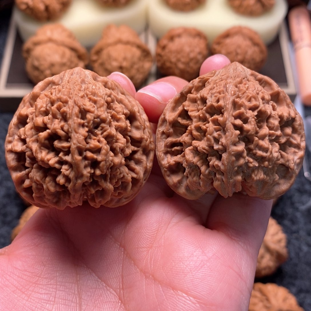 文玩核桃把件毒*精品满天星42
