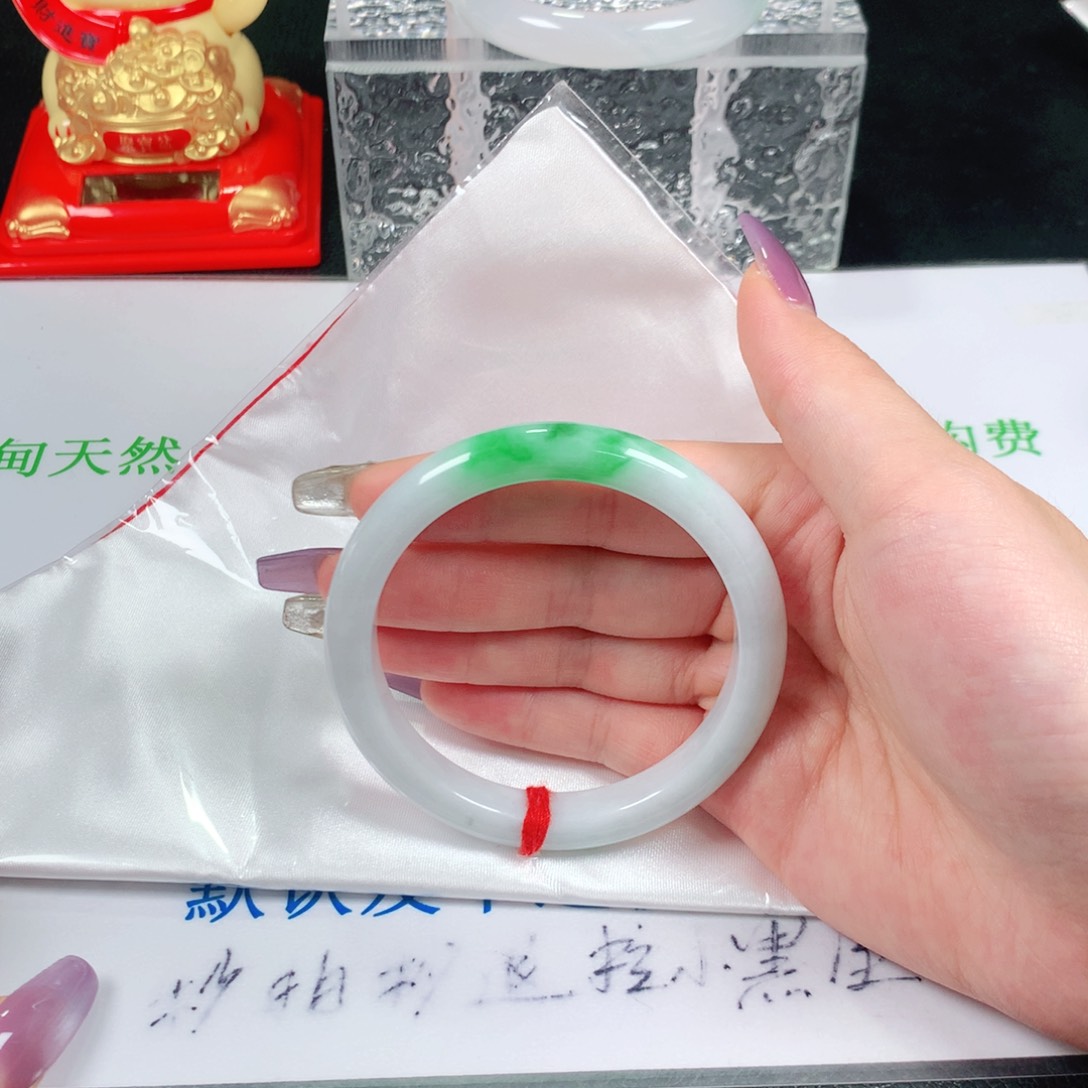 翡翠手镯未镶嵌正圈57 1135