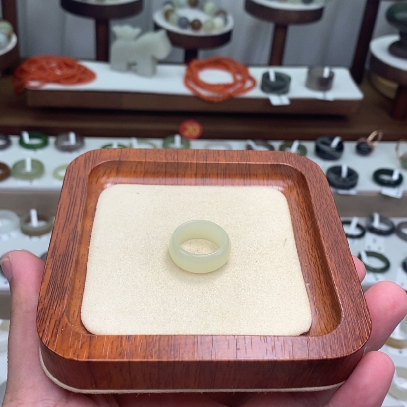 【闪购商品】未镶嵌戒指和田玉清仓福利港码9号 。2