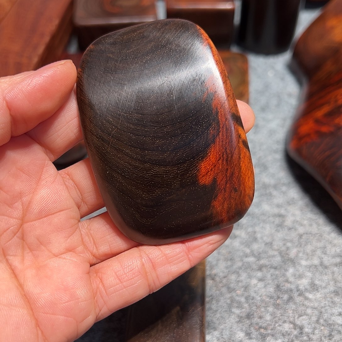 仰***空交趾黄檀（大红酸枝）