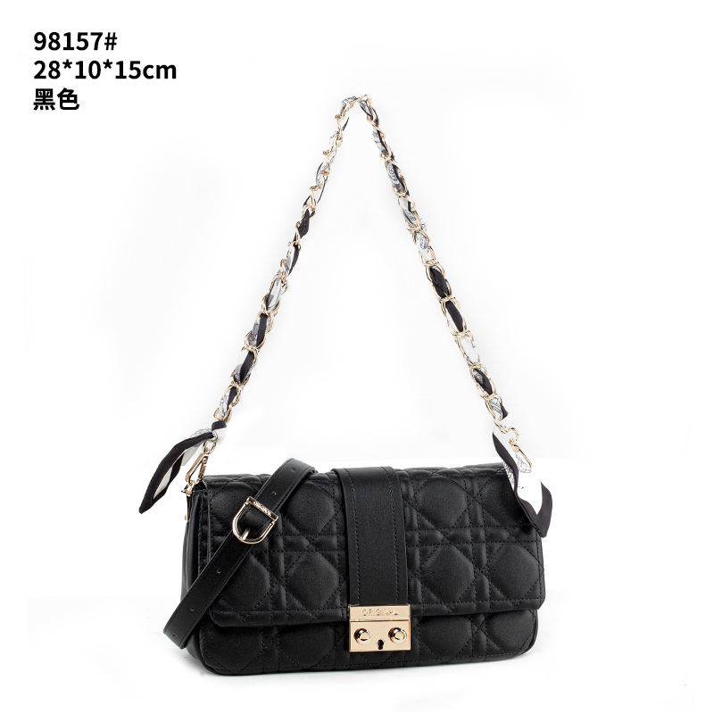 【RAIN.CUN】QYX-98157-黑色RAIN.CUN气质百搭简约斜跨轻奢女包