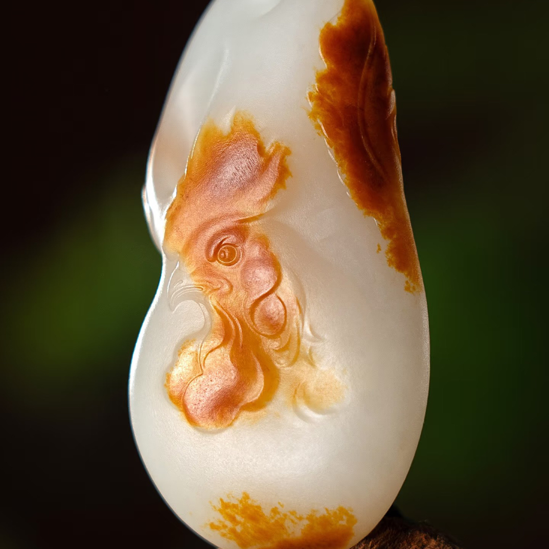 和田玉聚红皮 玉雕金鸡手把件