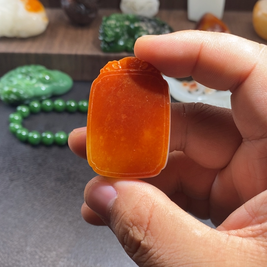 和田玉（糖玉）未镶嵌吊坠(不含链)清**面