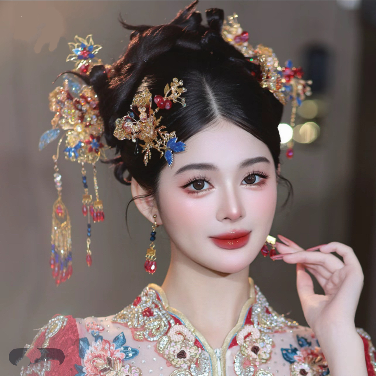 731新娘头饰新中式红蓝撞色水晶花朵秀禾古风结婚731