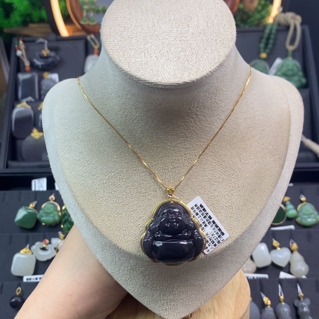 和田玉吊坠18K金镶嵌