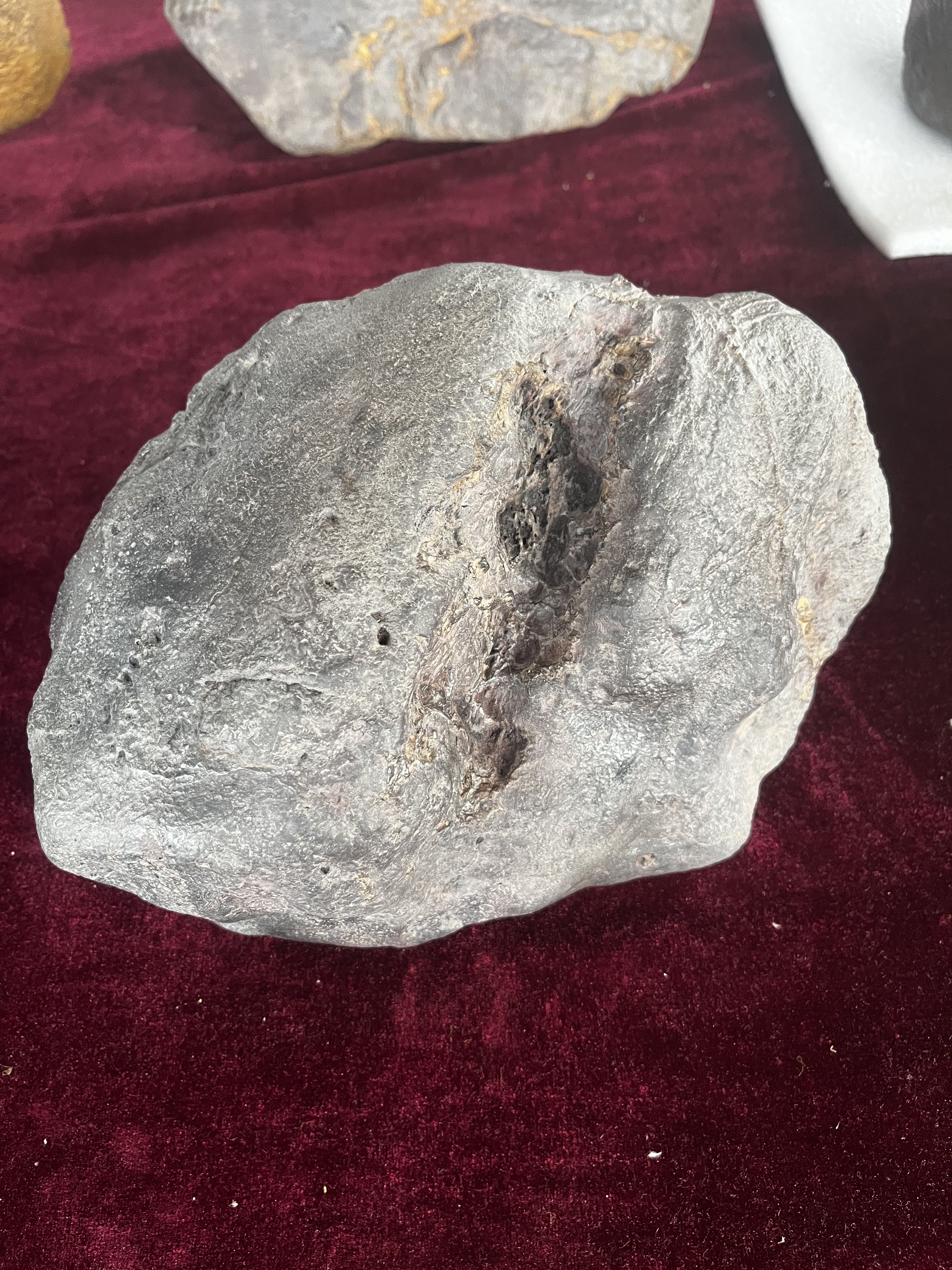 精品中铁陨摆件原石 完整无缺品相精美