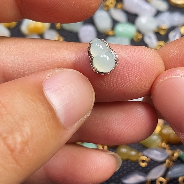 翡翠银S925镶嵌颈饰