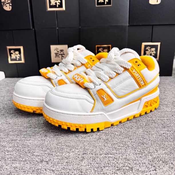 99新 LouisVuitton/路易威登 白黄trainer胖丁运动鞋39码ysc2838