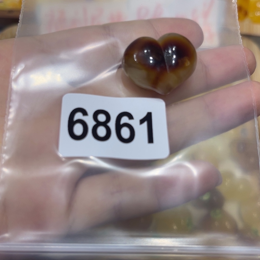 蜜蜡未镶嵌颈饰蜜蜡屁桃