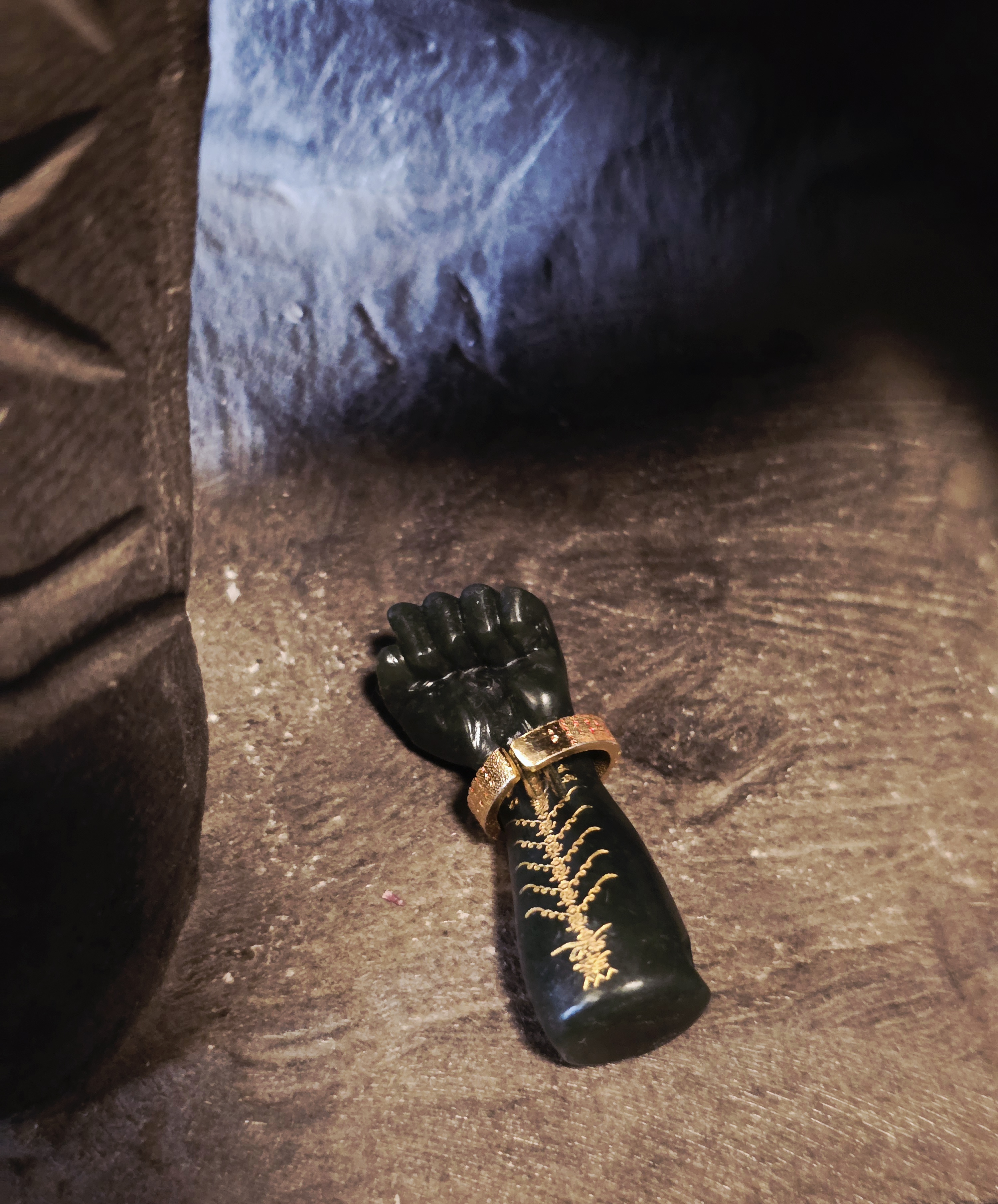 青海格尔木老青玉—大权在握