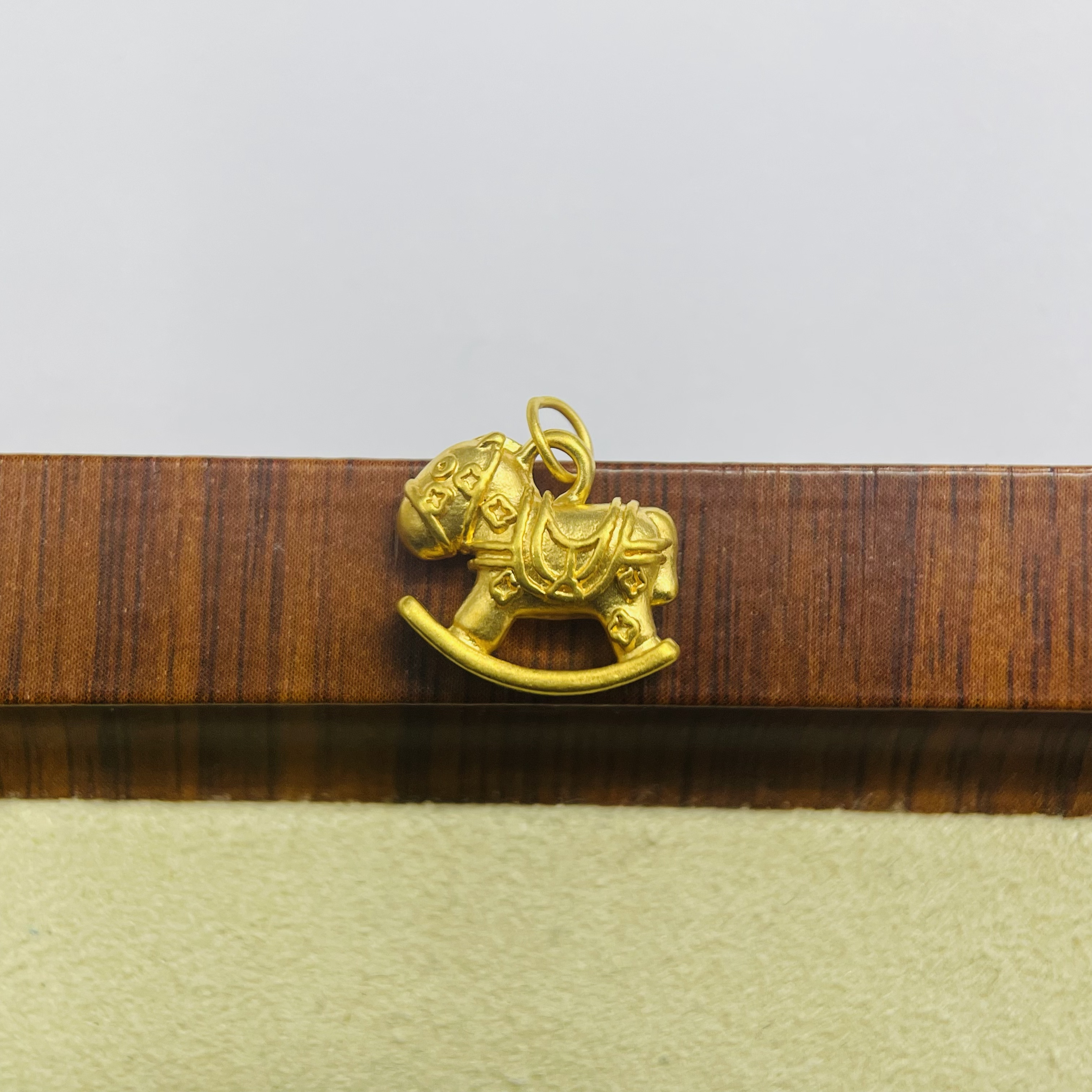 君潮黄金足金999素金大木马DP0998-0490