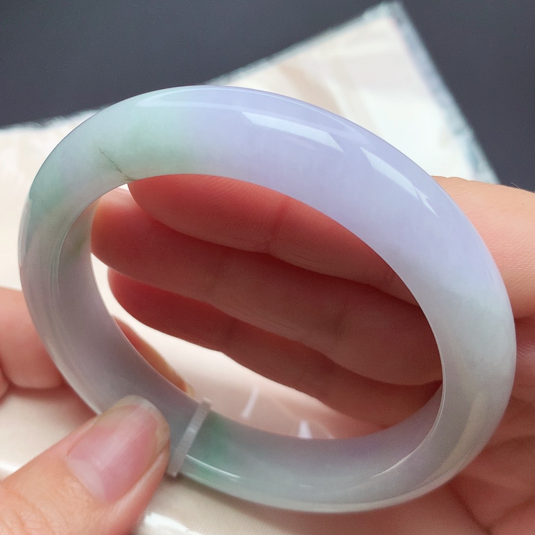 翡翠手镯未镶嵌1009n n n n n n