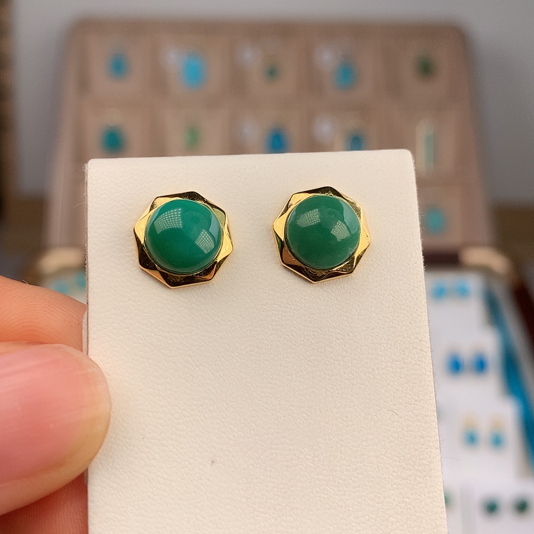 绿松石未镶嵌耳饰