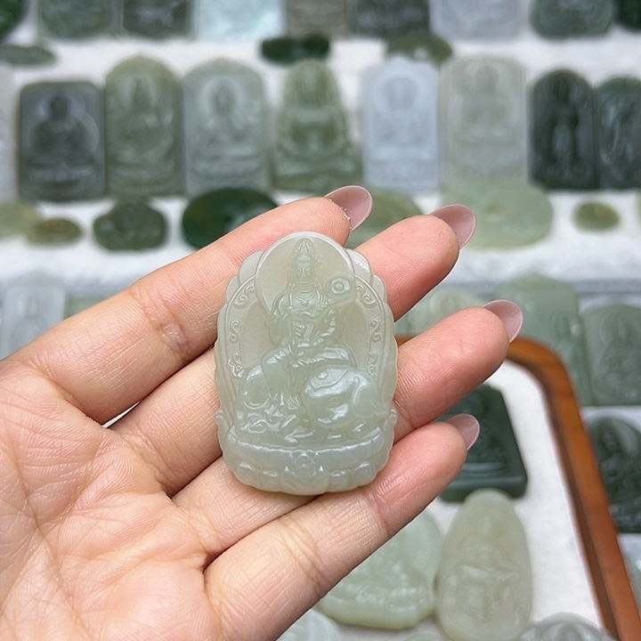 和田玉颈饰未镶嵌黎**光