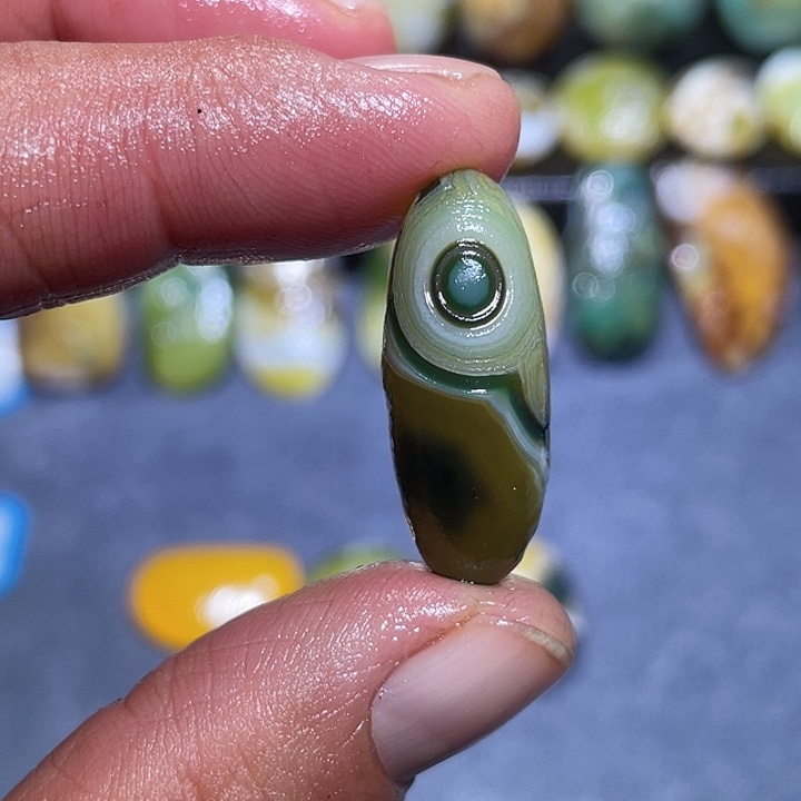 玛瑙/玉髓未镶嵌珠宝奇石