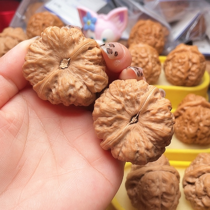 吊坠文玩核桃超**洁蛤蟆