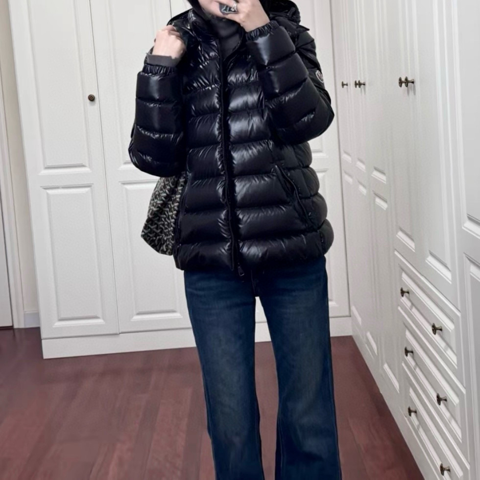 99新 MONCLER Bady系列 滑雪季 排骨连帽羽绒服0码O00741