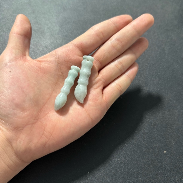 天然精品A货翡翠笔笔生辉吊坠v1543多样性发一