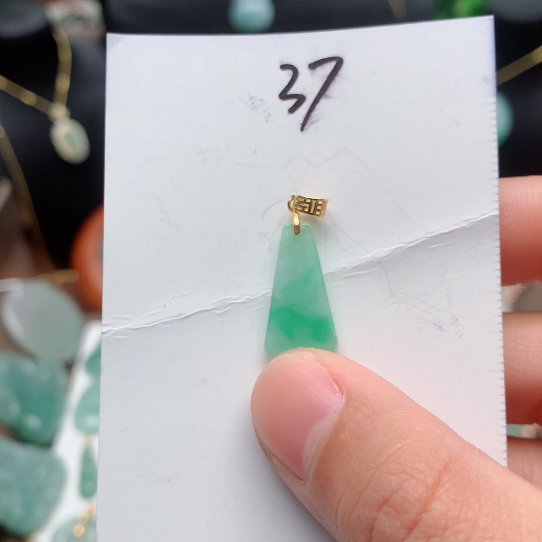 翡翠颈饰银S925镀金镶嵌吊坠