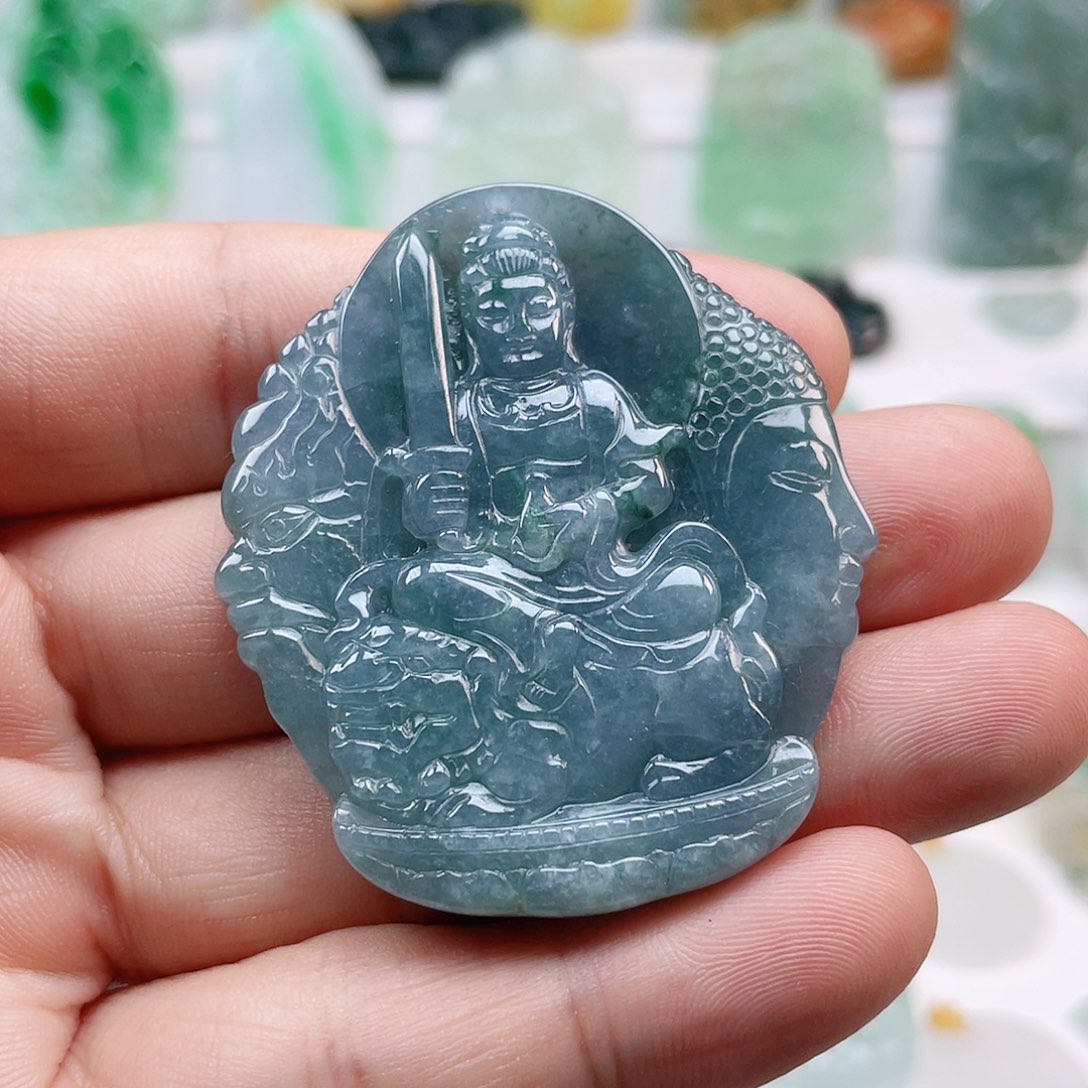 翡翠颈饰未镶嵌文殊