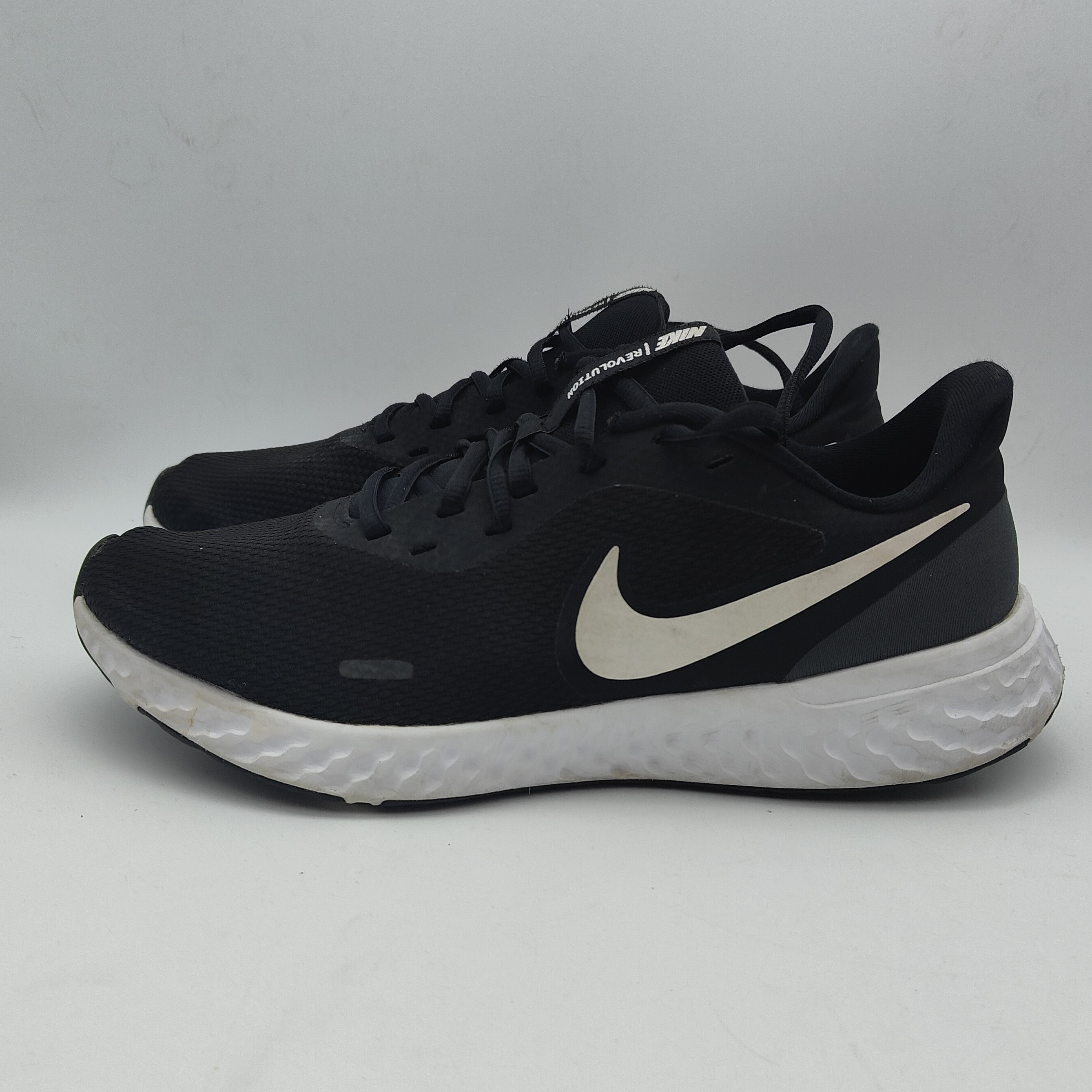 45码内长290二手/Nike Revolution 5 碳板 舒适网面跑鞋男款/黑色
