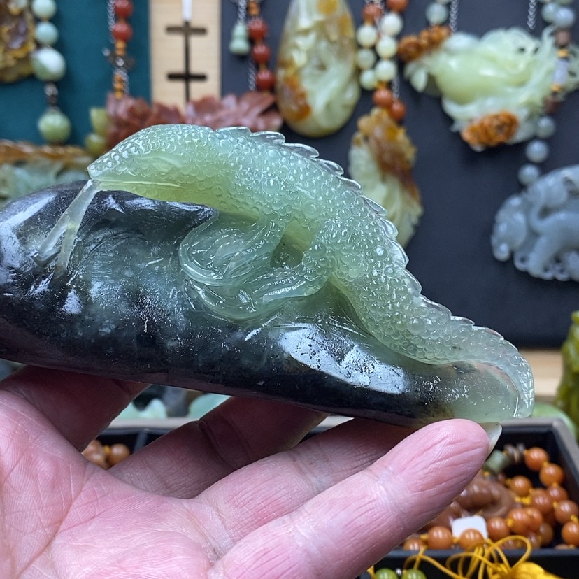 【闪购商品】蛇纹石玉摆件未镶嵌