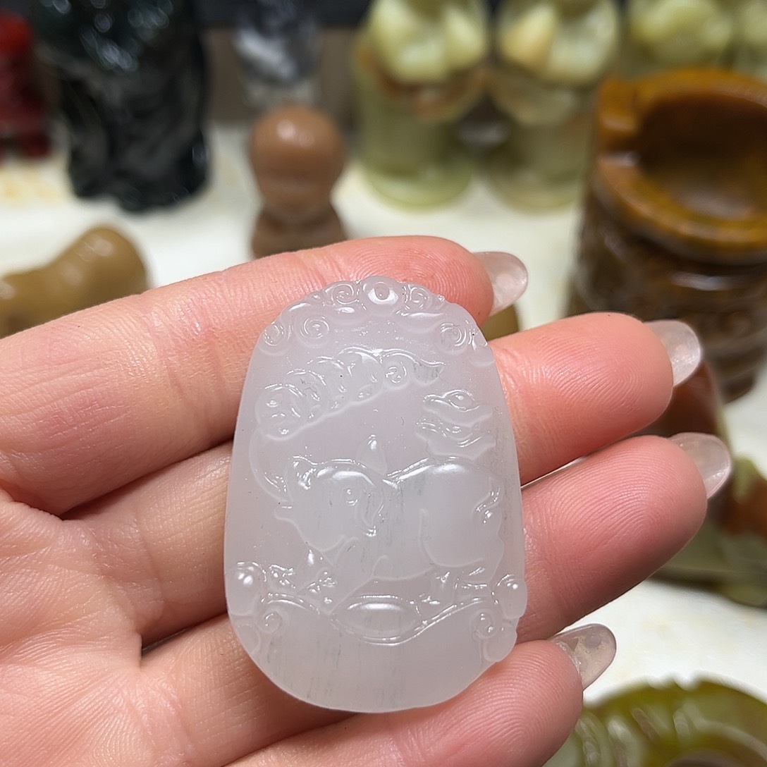 白玉菩提吊坠白玉菩提吊坠