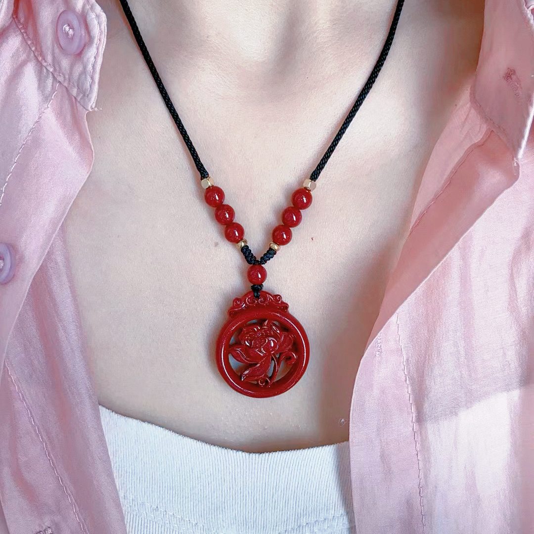 含辰砂工艺品紫金砂镂空花开富贵锁骨链