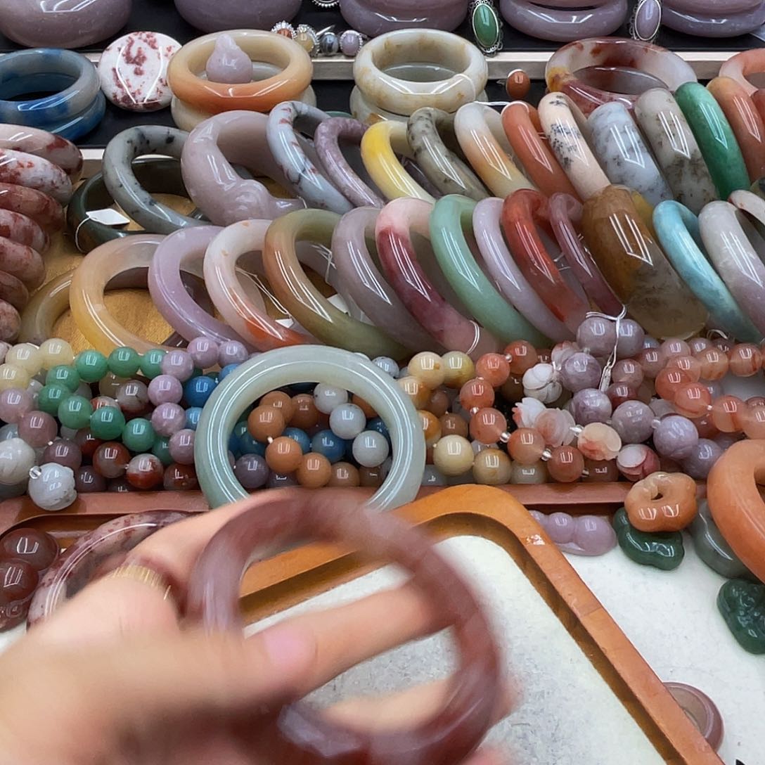 石英岩玉圈口56未镶嵌用****0