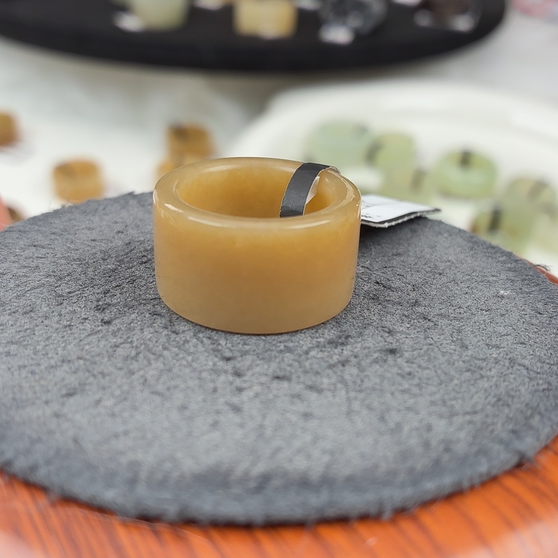 和田玉未镶嵌戒指b125糖圆切17.3