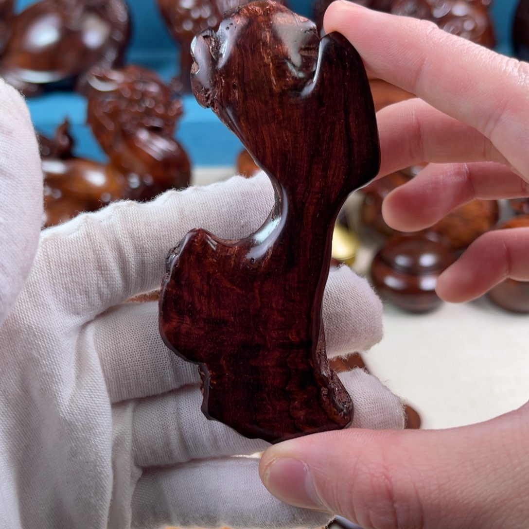 黄花梨/降香黄檀把件紫油梨