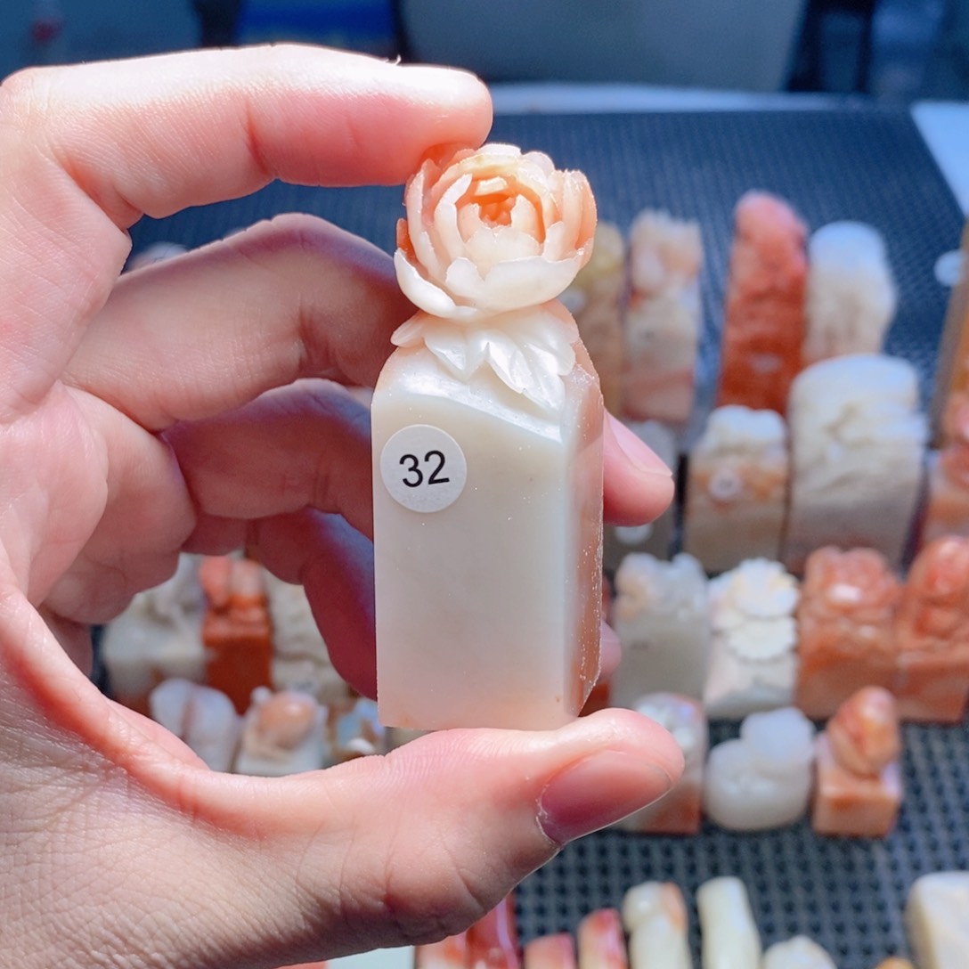 寿山石印石牡丹花印章2.2*2.2包刻字