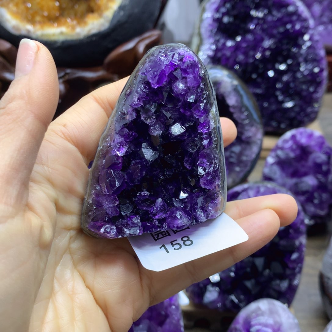 紫晶大型摆件（非配饰）未镶嵌