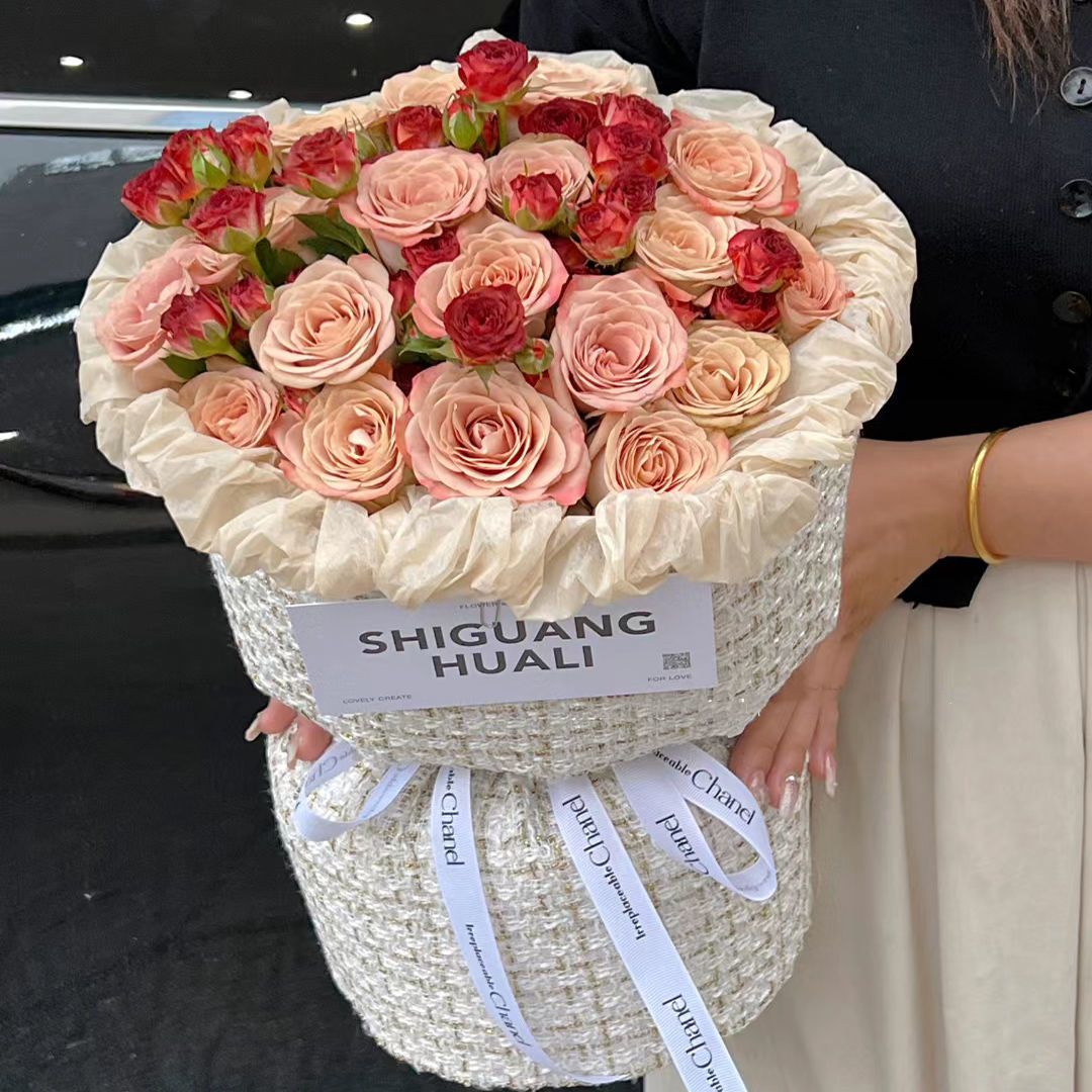 网红布艺小香风包装布一体式小香风布料白金定型片圆形花束简便