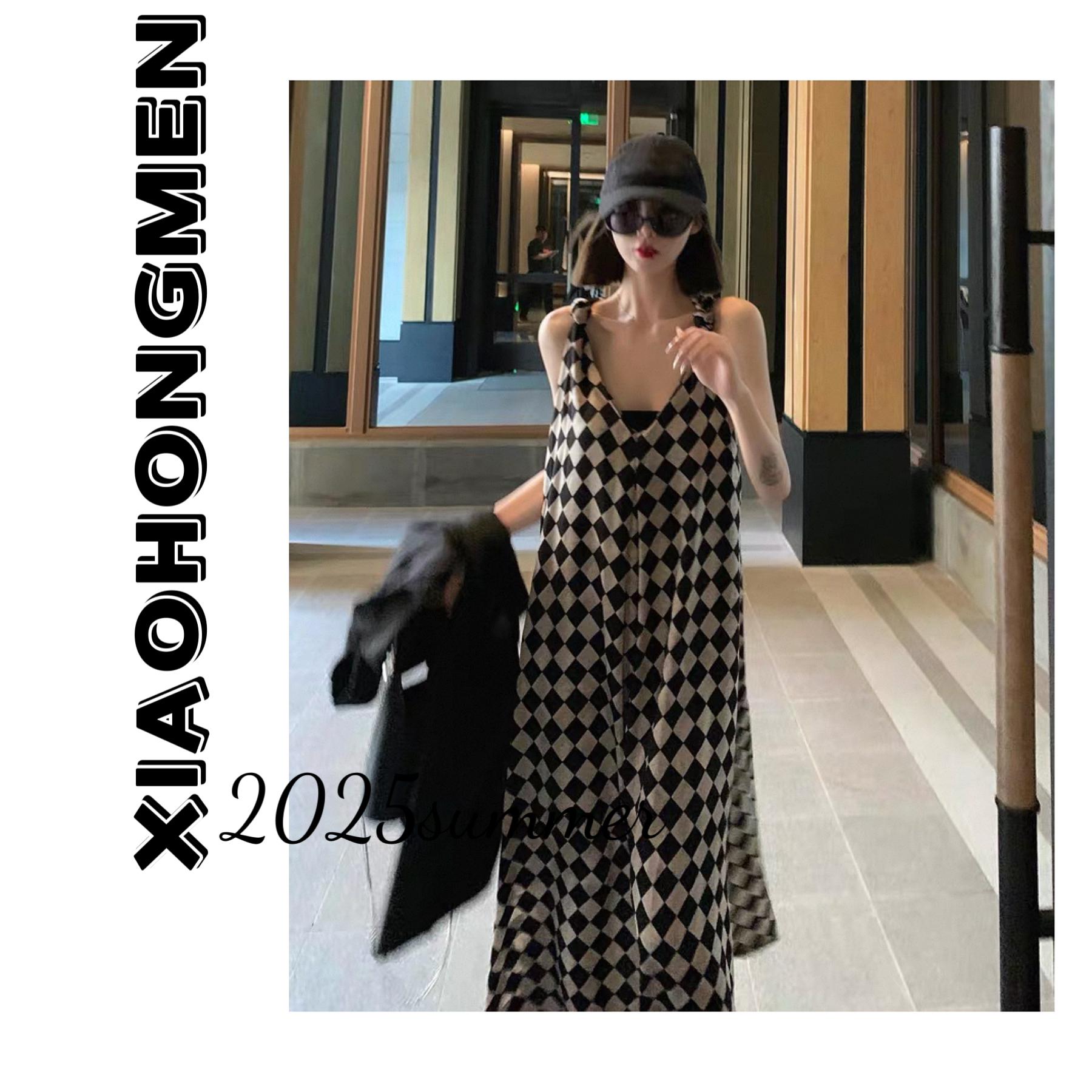 A577  2025新款复古V领棋盘格设计感宽松显瘦长款A字连衣裙