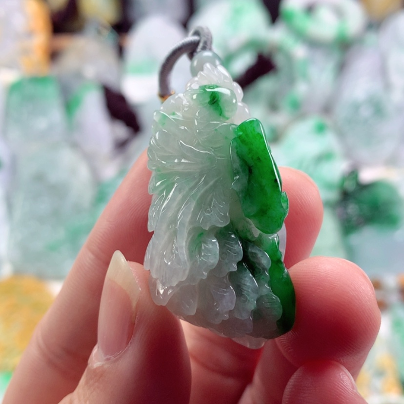 【闪购商品】翡翠吊坠(不含链)未镶嵌