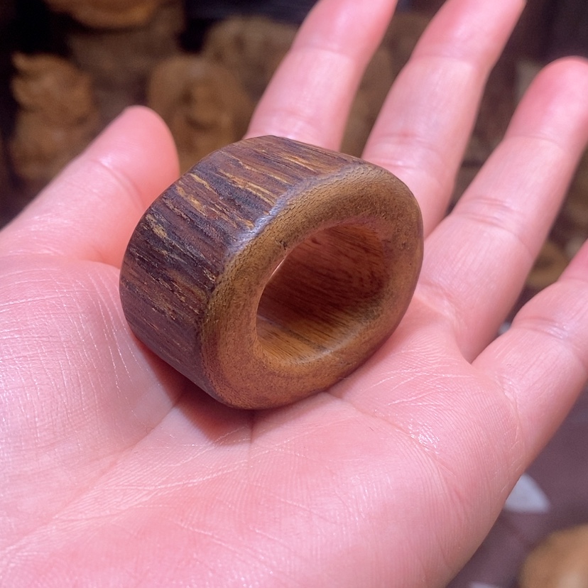 【闪购商品】沉香手把件达拉干老料原材料11