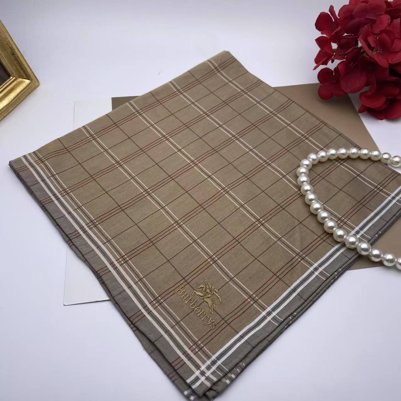 99新 BURBERRY/博柏利 海囤/巴宝莉/丝巾/yy06643