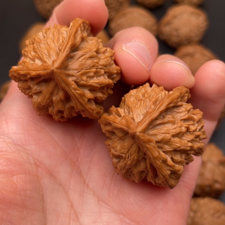 文玩核桃吊坠盘山三棱35尺