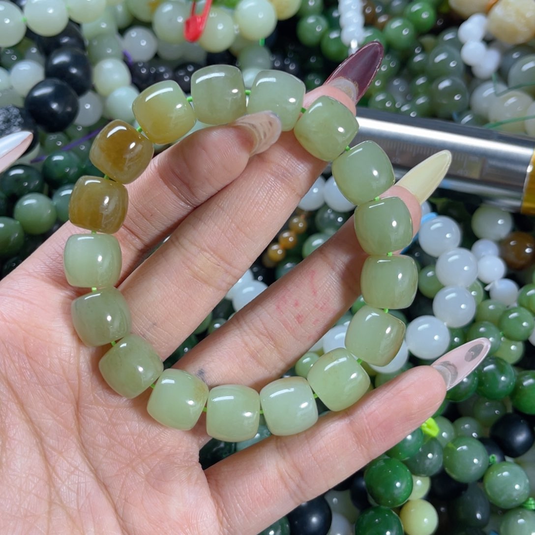 和田玉手链未镶嵌