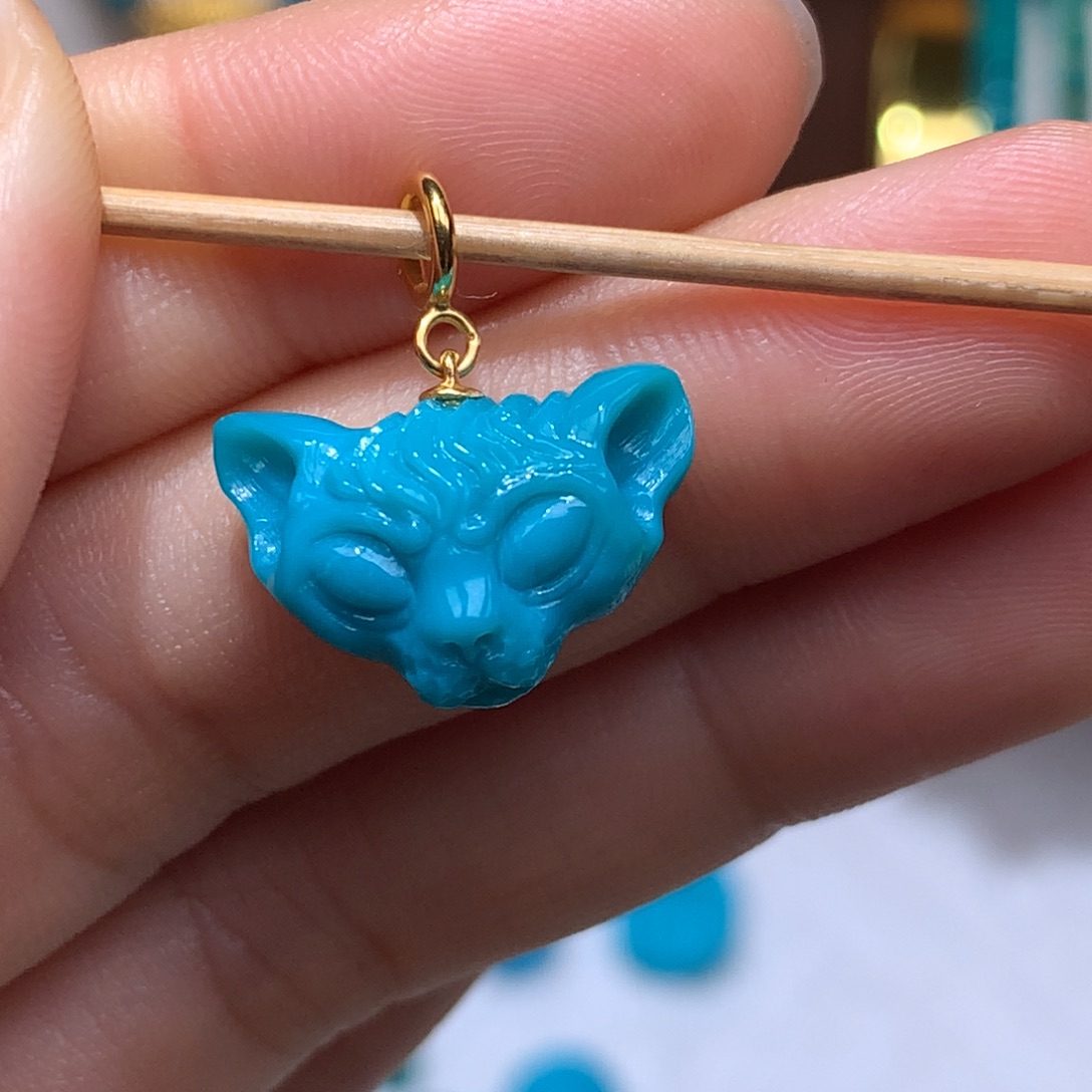 18K金镶嵌绿松石珠宝奇石