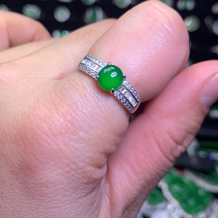 【闪购商品】翡翠颈饰银S925镶嵌天然翡翠