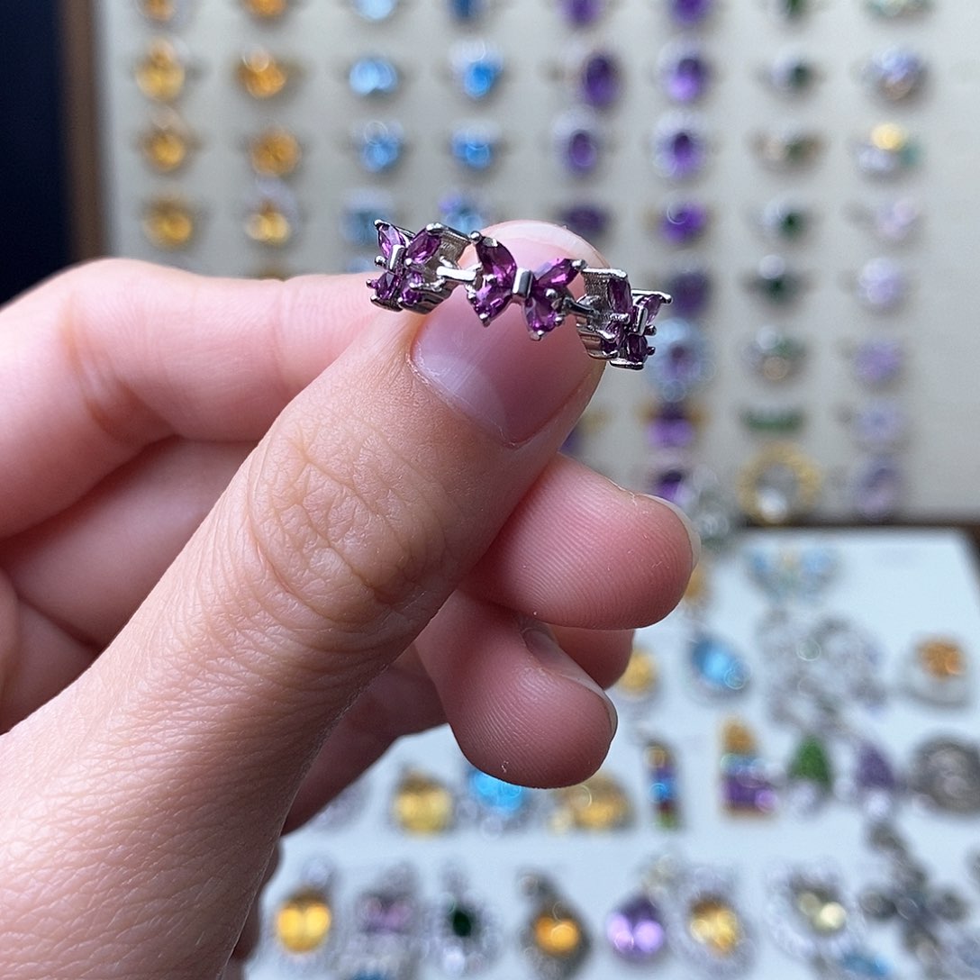 石榴石（紫牙乌）戒指银S925镶嵌（需要证书备注）