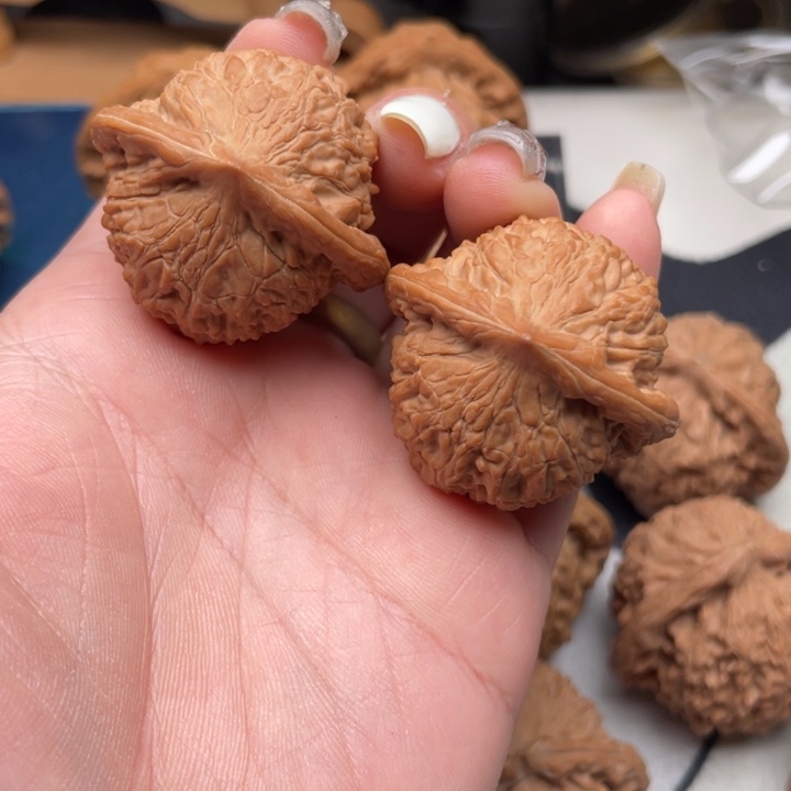 文玩核桃把件七步沟36