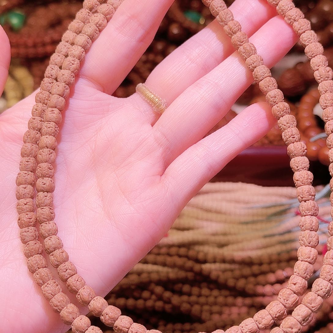 猴头核桃吊坠哈*奇很漂亮的串串