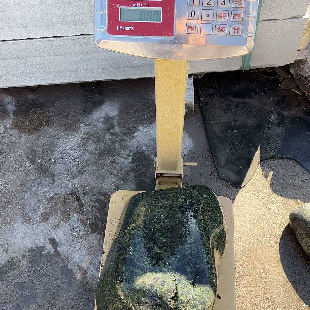 玲***姐福利茶空间天然原石料